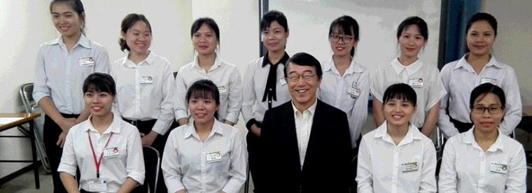 ベトナムの技能実習生と社長三科